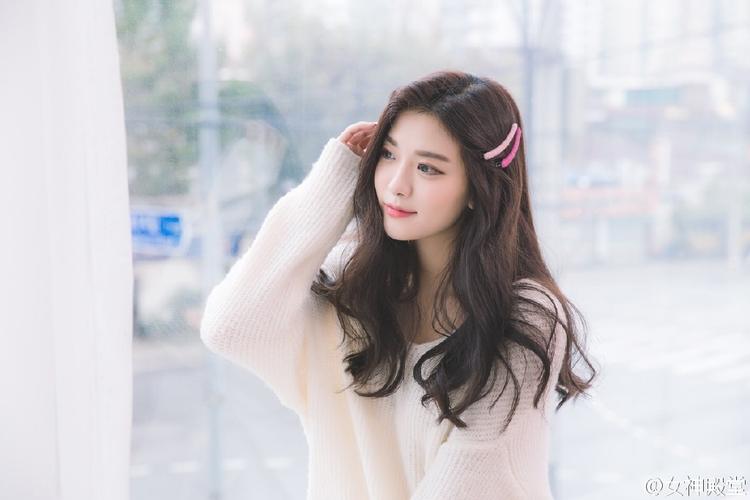 上海医生飞机上协助急救心脏骤停乘客